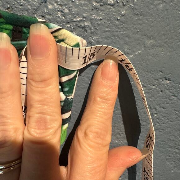 Liora Size Small Bikini Top White Green Palm Leaf Flowers Adjustable Straps Pool - Picture 5 of 7